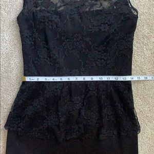 Women’s black lace pendulum dress